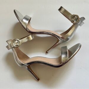 NWOB ALDO Metallic Silver Heels